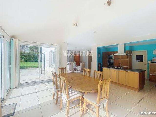 Maison 8 pièces 197 m²