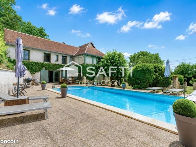 Maison 8 pièces 197 m²