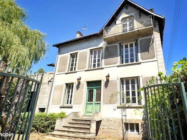Maison 8 pièces 197 m²