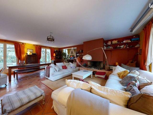 Maison 8 pièces 197 m²