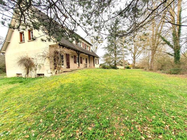 Maison 8 pièces 197 m²