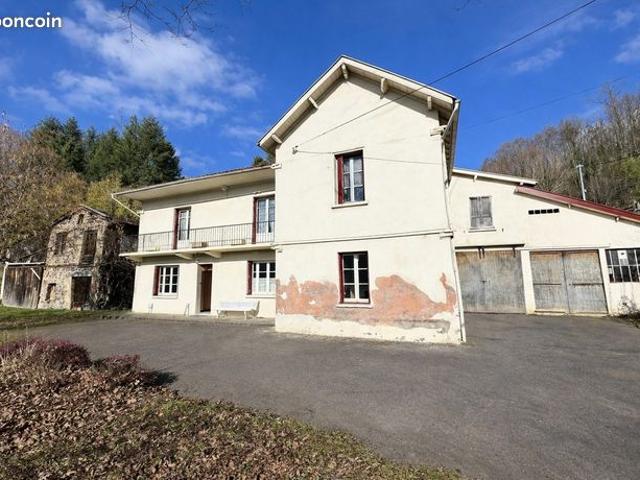 Maison 8 pièces 197 m²