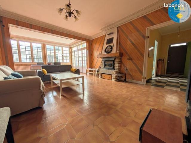 Maison 8 pièces 197 m²