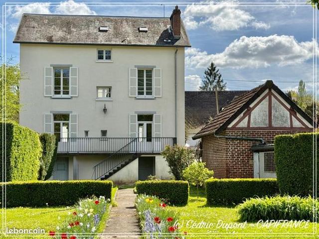Maison 8 pièces 197 m²