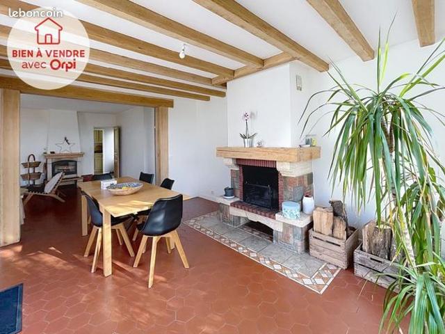 Maison 8 pièces 197 m²