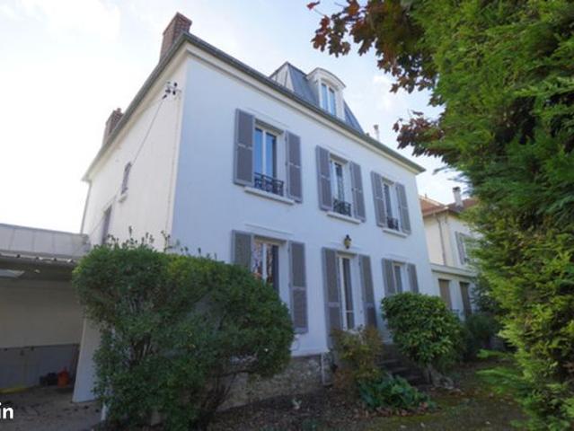 Maison 8 pièces 197 m²