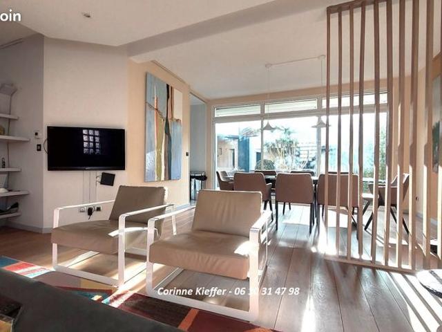 Maison 8 pièces 197 m²