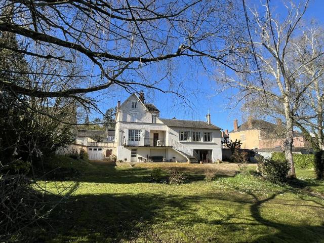Maison 8 pièces 197 m²