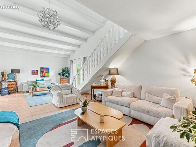 Maison 8 pièces 197 m²