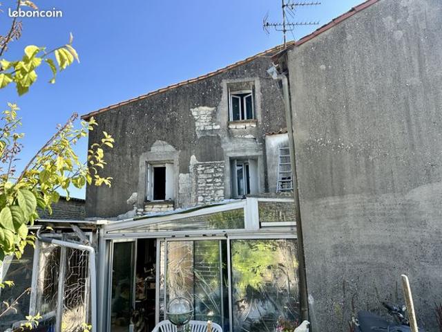 Maison 8 pièces 198 m²