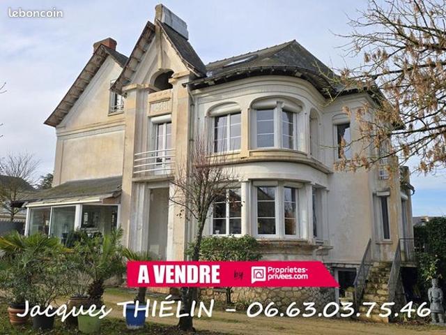 Maison 8 pièces 198 m²