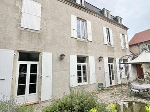 Maison 8 pièces 198 m²