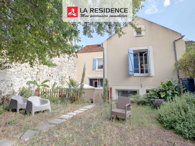 Maison 8 pièces 198 m²