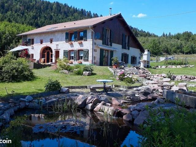 Maison 8 pièces 198 m²