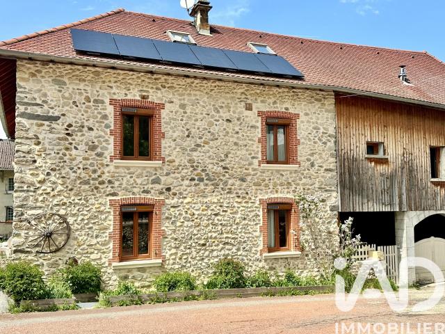 Maison 6 pièces 198 m²