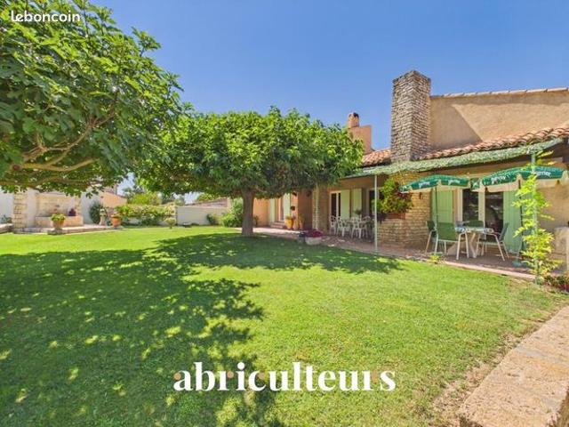 Maison 8 pièces 198 m²