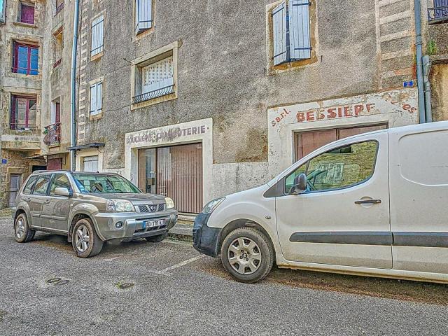 Maison 8 pièces 198 m²