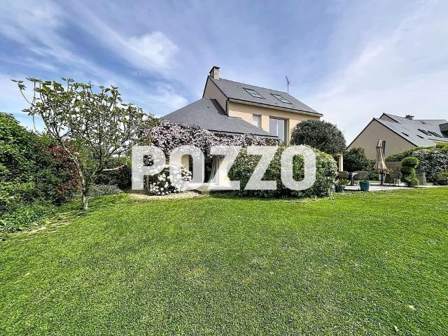 Maison 8 pièces 198 m²