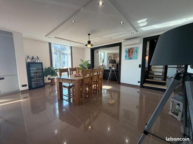 Appartement 8 pièces 198 m²