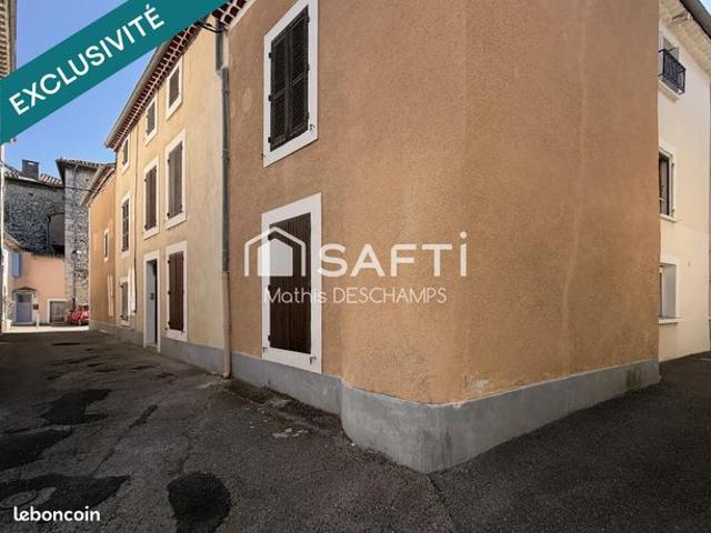Maison 8 pièces 198 m²