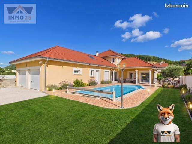 Maison 8 pièces 198 m²