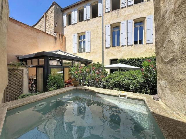 Maison 8 pièces 198 m²