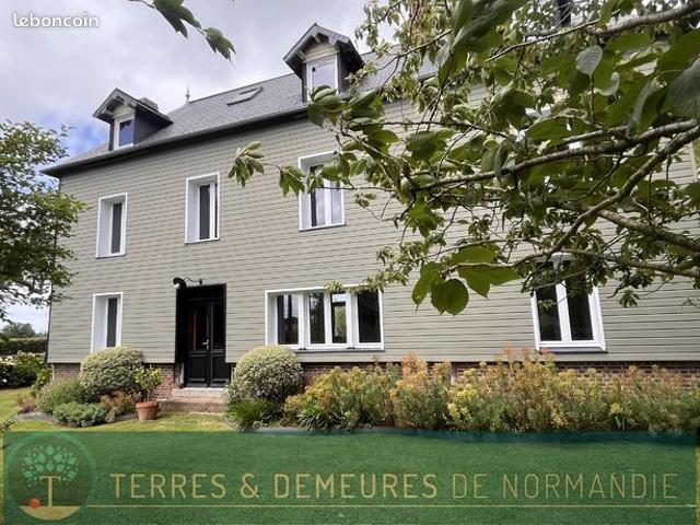 Maison 8 pièces 198 m²