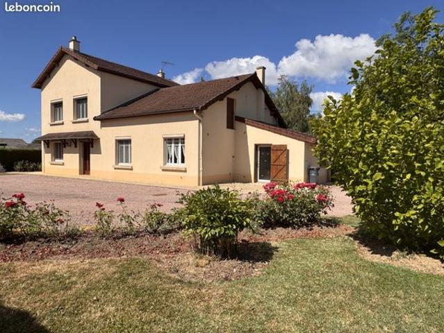 Maison 8 pièces 199 m²