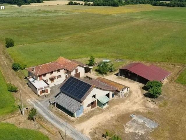 Maison 8 pièces 199 m²