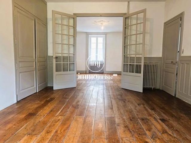 Maison 8 pièces 199 m²