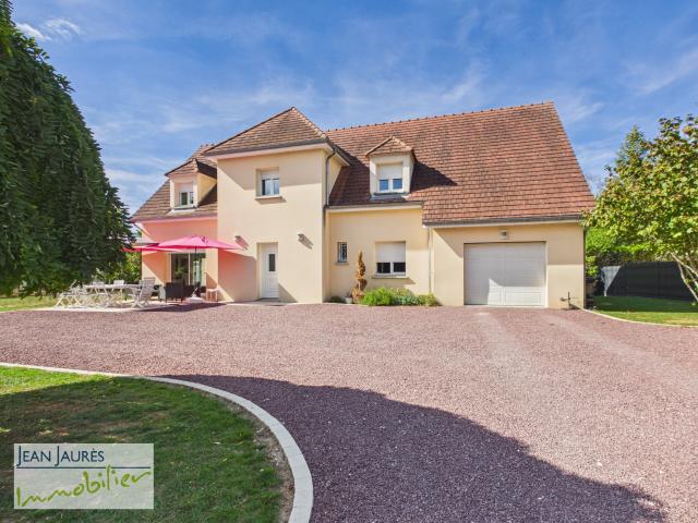 Maison 8 pièces 199 m²