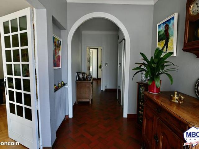 Maison 8 pièces 199 m²