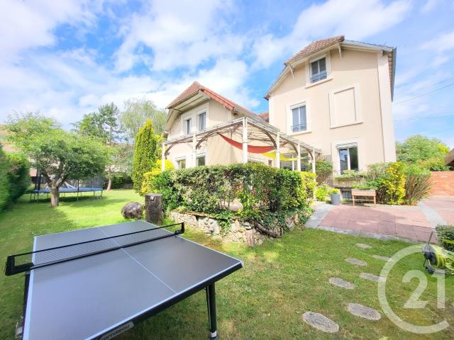 Maison 8 pièces 199 m²