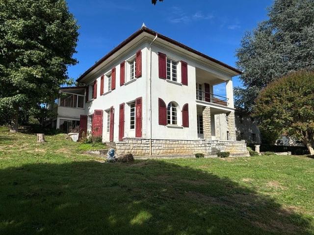 Maison 8 pièces 199 m²