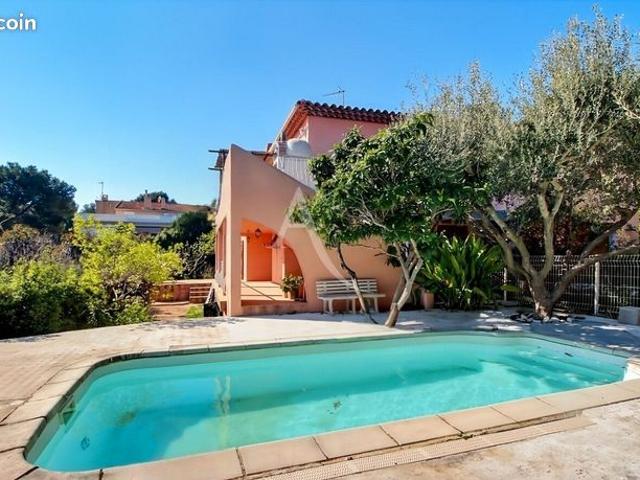 Maison 8 pièces 199 m²