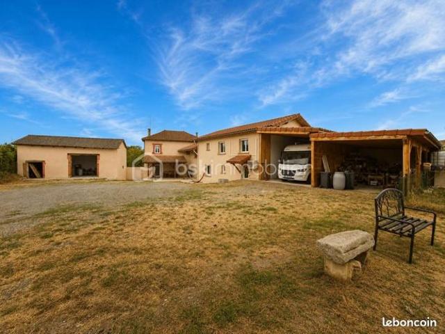 Propriété 8 pièces 195 m²
