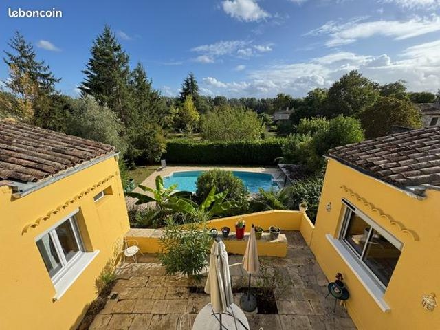 Maison 8 pièces 199 m²