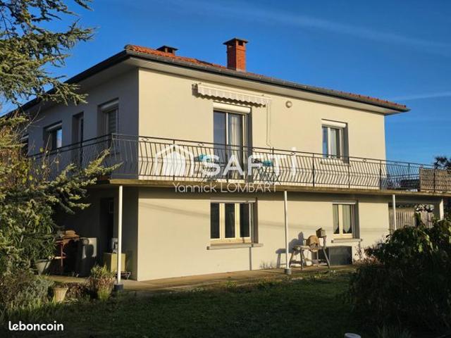 Maison 8 pièces 199 m²