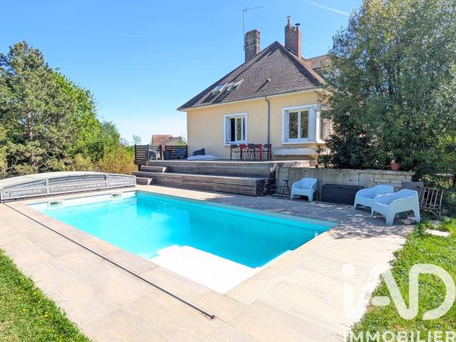 Maison 8 pièces 190 m²