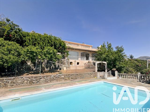 Maison 8 pièces 190 m²