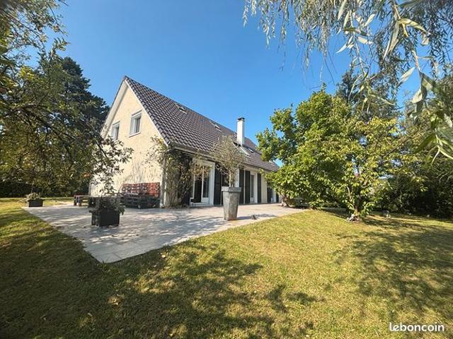 Maison 8 pièces 190 m²
