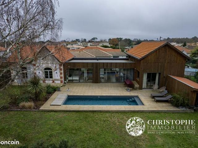 Maison 8 pièces 190 m²