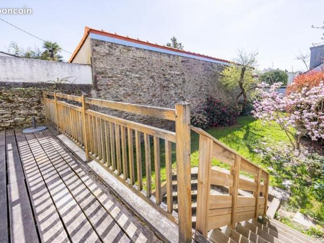 Maison 8 pièces 190 m²