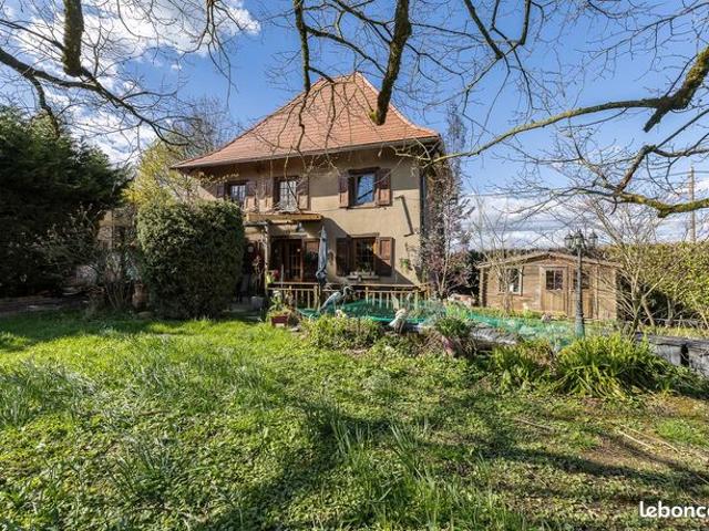 Maison 8 pièces 190 m²