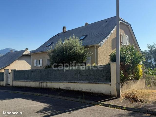 Maison 8 pièces 190 m²