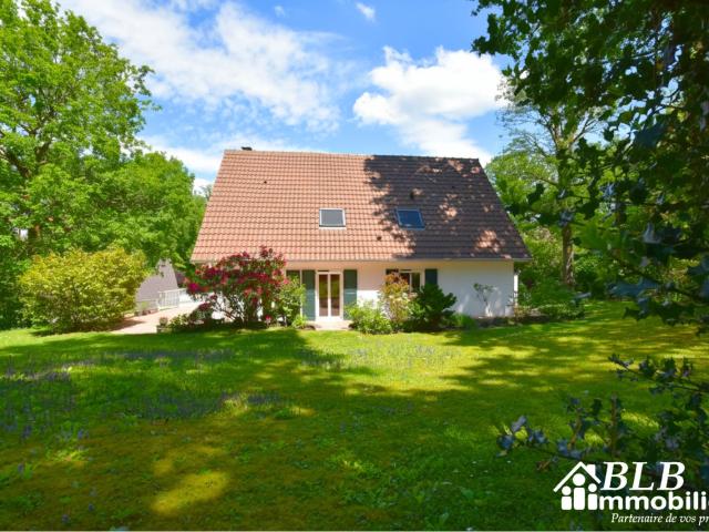 Maison 8 pièces 262 m²