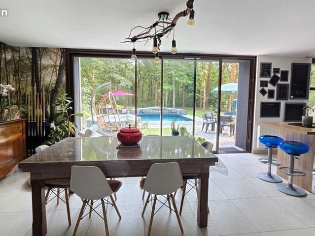 Maison 8 pièces 190 m²