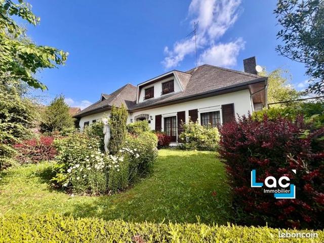 Maison 8 pièces 190 m²