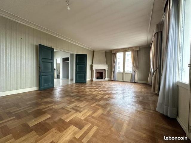 Maison 8 pièces 190 m²