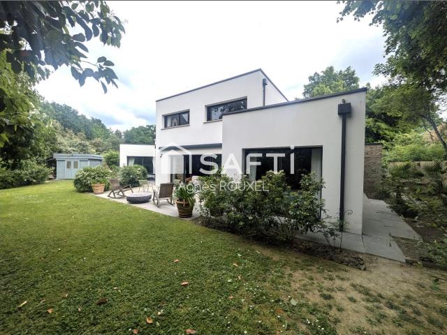 Maison 8 pièces 190 m²